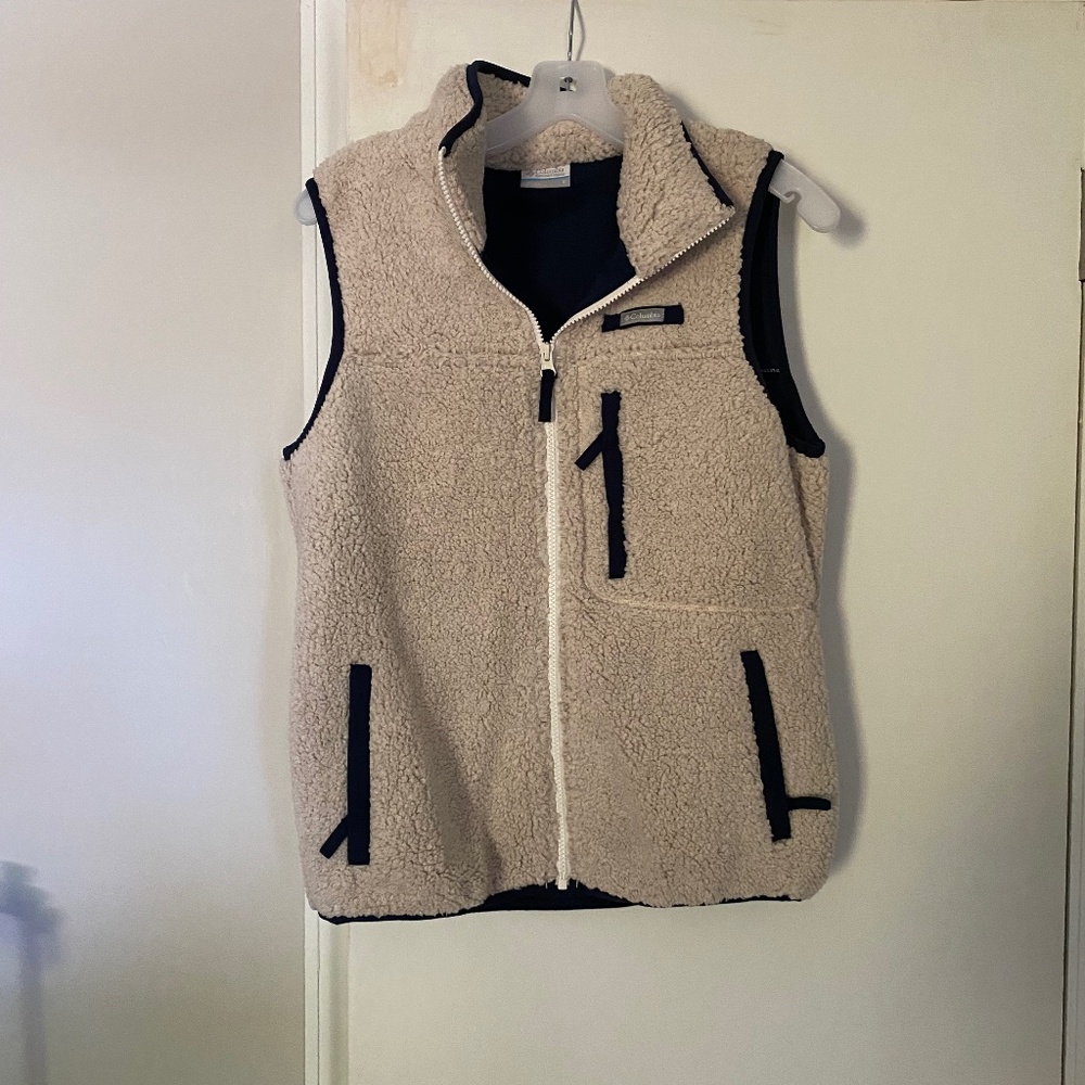 Columbia vest